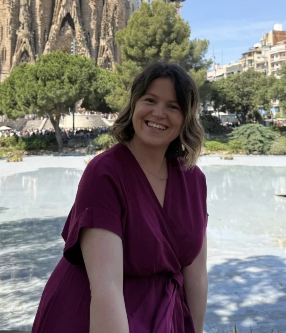 Sara Knežević, Master psihološkinja i sertifikovana psihoterapeutkinja